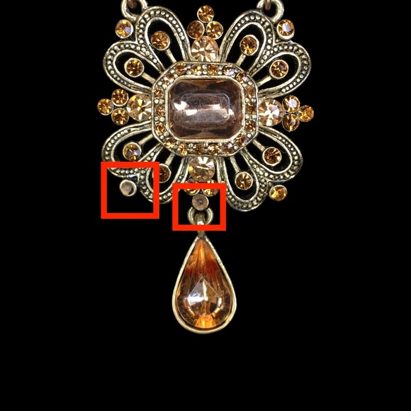 Vintage Pre-2000s Avon Rhinestone Bead Necklace - Picture 4 of 7